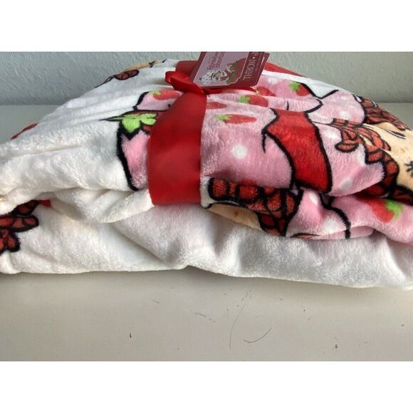 Strawberry Shortcake 60 X 70” Soft Plush Soft Throw Blanket Pink Red Face NEW - Picture 11 of 14